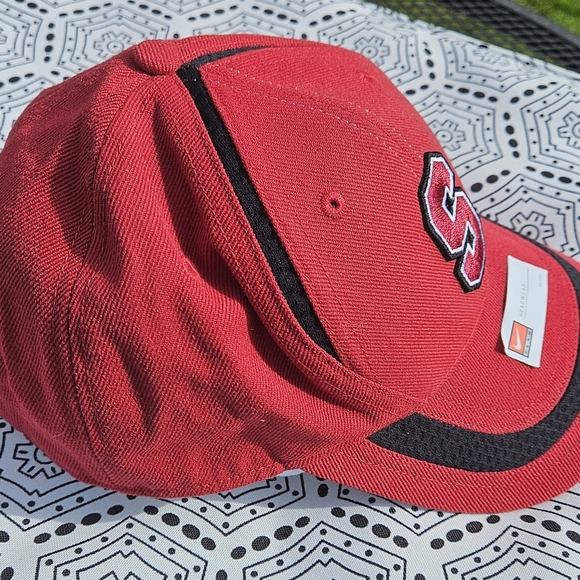Stanford Cardinal Nike Adjustable Hat Unisex Red One Size Fits All - NWT - Picture 2 of 8
